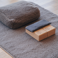 Release Wool Yoga Rektangular Boltster