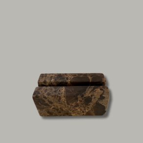 Ayu Marmor holder