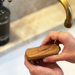 Re Essence Neglebrste